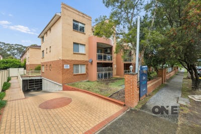 /international/au/15-33-37-livingstone-rd-lidcombe-nsw-152685592/