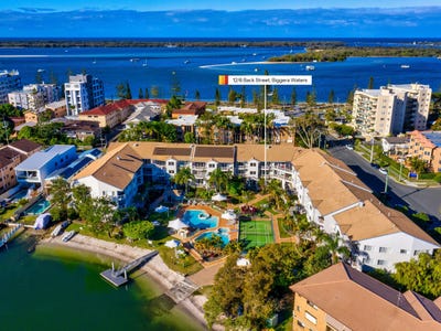 /international/au/12-6-back-street-biggera-waters-qld-151433760/