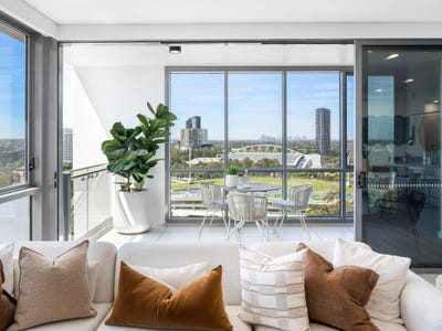 /international/au/12-uhrig-road-lidcombe-nsw-138316498/