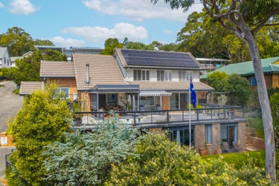 /international/au/17-michael-crescent-kiama-downs-nsw-152695788/