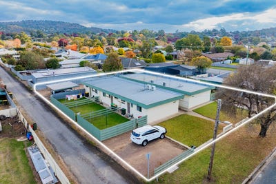 /international/au/2-4-cowcumbla-street-cootamundra-nsw-151239932/