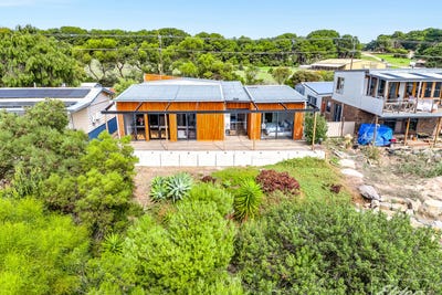 /international/au/38-sidney-parade-hindmarsh-island-sa-150856604/