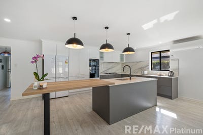 /international/au/27-waterway-crescent-narangba-qld-148377784/?lang=en