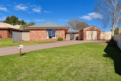 /international/au/4-cupper-grove-merbein-vic-151950048/