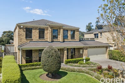 /international/au/16-moondarra-drive-berwick-vic-152673276/