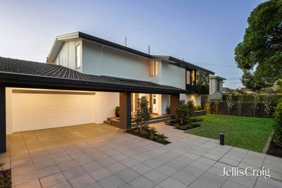 /international/au/17-hanby-street-brighton-vic-152645284/