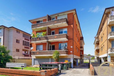 /international/au/12-37-kenyon-street-fairfield-nsw-152671232/