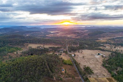 /international/au/840-esk-hampton-road-redbank-creek-qld-204669008/