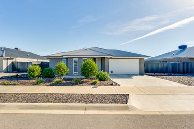 /international/au/22-grasslands-road-wirlinga-nsw-151244604/