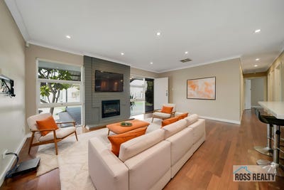 /international/au/4-egham-place-morley-wa-151256420/