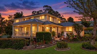 /international/au/11-baringa-street-blaxland-nsw-152548764/