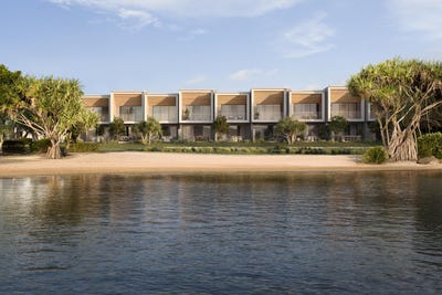 /international/au/tha3-270-ocean-drive-twin-waters-qld-150366080/