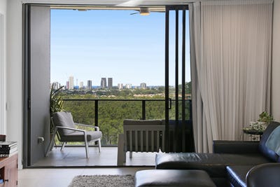 /international/au/53-20-executive-drive-burleigh-waters-qld-150819276/