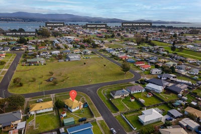 /international/au/26-gordon-square-george-town-tas-151132384/