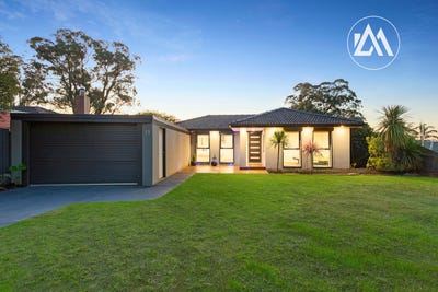 /international/au/11-bush-court-langwarrin-vic-151178012/