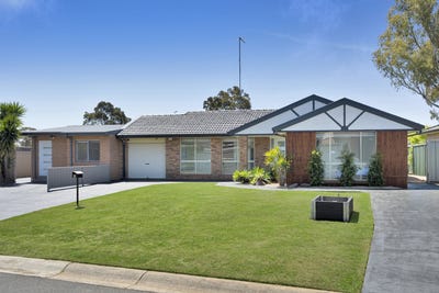 /international/au/1-1a-francisco-crescent-rosemeadow-nsw-152597588/