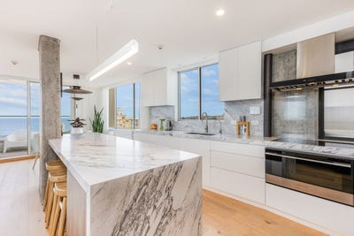 /international/au/18-8-12-waratah-street-cronulla-nsw-152497388/