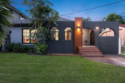 /international/au/26-rowland-street-revesby-nsw-148630656/