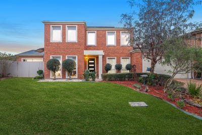 /international/au/13-dalmatia-court-rowville-vic-148528348/