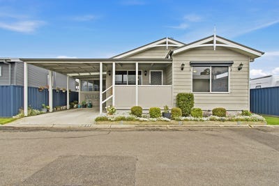 /international/au/r53-35-airfield-road-traralgon-vic-150521364/