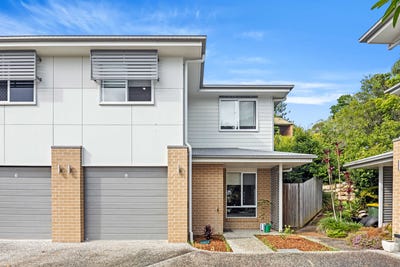 /international/au/4-17-appel-street-canungra-qld-151332056/