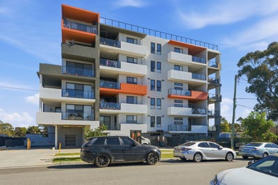 /international/au/8-28-peter-street-blacktown-nsw-151168684/