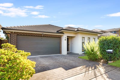 /international/au/23-jones-avenue-potts-hill-nsw-151298484/