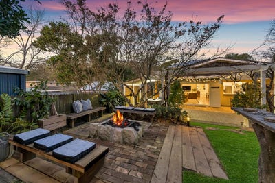/international/au/21-kuburra-road-erina-nsw-148554364/?lang=id