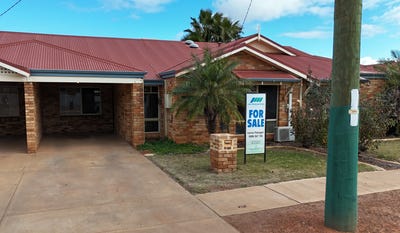 /international/au/3-46-carrington-street-south-kalgoorlie-wa-148548800/?lang=en