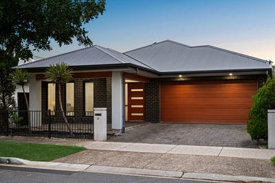 /international/au/17-broadstock-street-lightsview-sa-151515480/