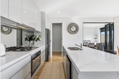 /international/au/2b-sunningdale-road-fulham-gardens-sa-151102164/
