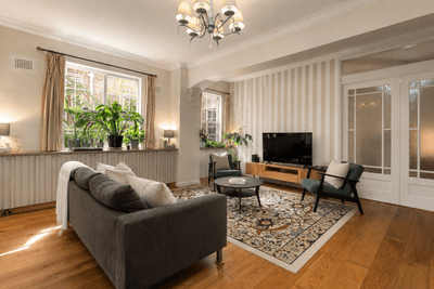 /international/au/18-2-greenknowe-avenue-elizabeth-bay-nsw-152053784/