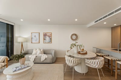 /international/au/808-33-railway-terrace-milton-qld-150950892/