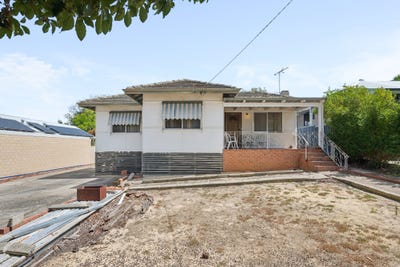 /international/au/16-harriott-street-willagee-wa-152641616/