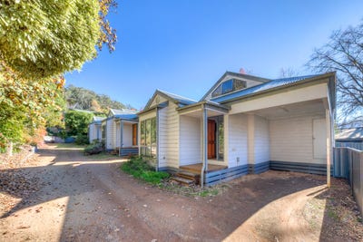 /international/au/2-27-bakers-gully-road-bright-vic-151326200/