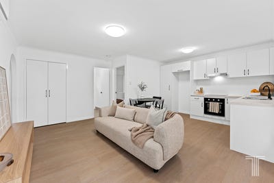 /international/au/5-24-cotswold-street-mount-warren-park-qld-151257708/