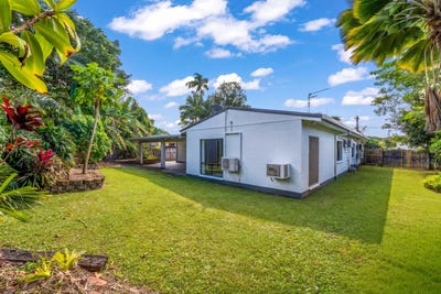 /international/au/39-hollywood-boulevard-white-rock-qld-151319924/