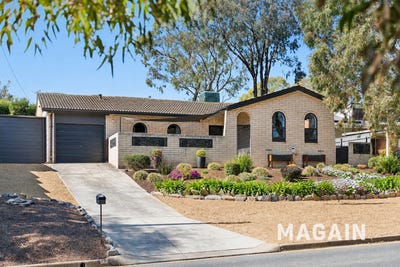 /international/au/7-ernest-crescent-happy-valley-sa-152386500/