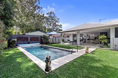 /international/au/6-parraweena-court-point-vernon-qld-151201880/