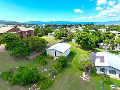 /international/au/77-poole-street-bowen-qld-151408460/