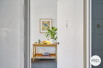 /international/au/6-7-view-street-sandy-bay-tas-147419548/