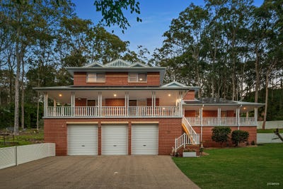 /international/au/22-wollundry-close-eleebana-nsw-152030784/