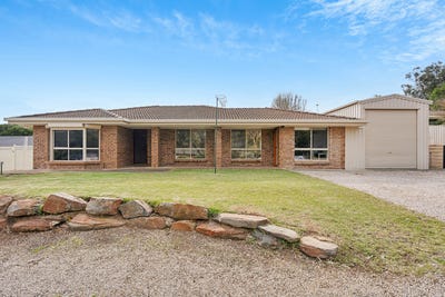 /international/au/11-market-place-nairne-sa-151645292/