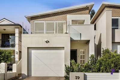 /international/au/39-larien-crescent-birrong-nsw-148338272/