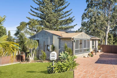 /international/au/5-orana-parade-unanderra-nsw-148411228/