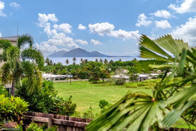 /international/au/4-rise-crescent-mission-beach-qld-151282740/
