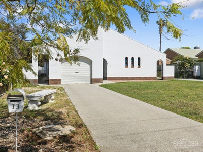 /international/au/13-tom-street-yarrawonga-vic-151511080/
