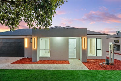 /international/au/37b-mentone-road-balga-wa-151375336/