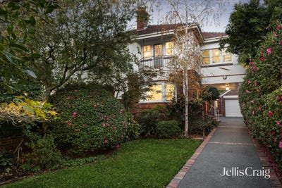 /international/au/34-canberra-road-toorak-vic-151244812/