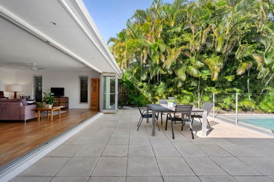 /international/au/19-elanora-terrace-noosa-heads-qld-148608932/